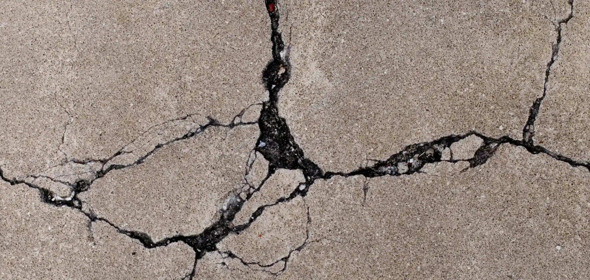 crack on concrete